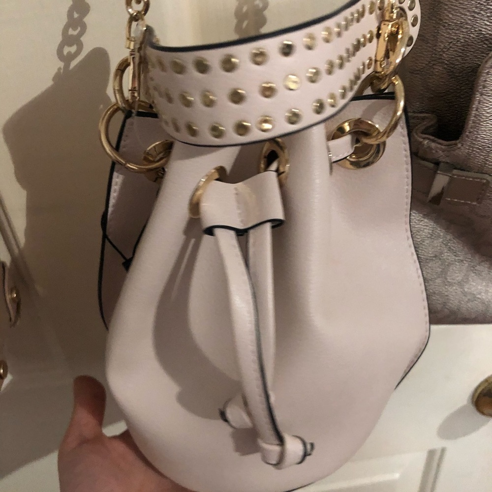 Purses - Picture 4 of 7